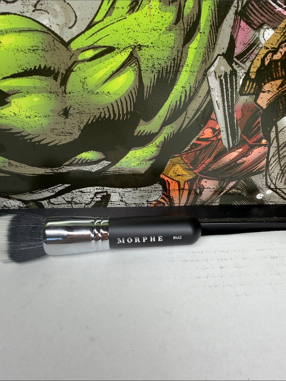 Morphe M442 Makeup Brush in Black and Silver
